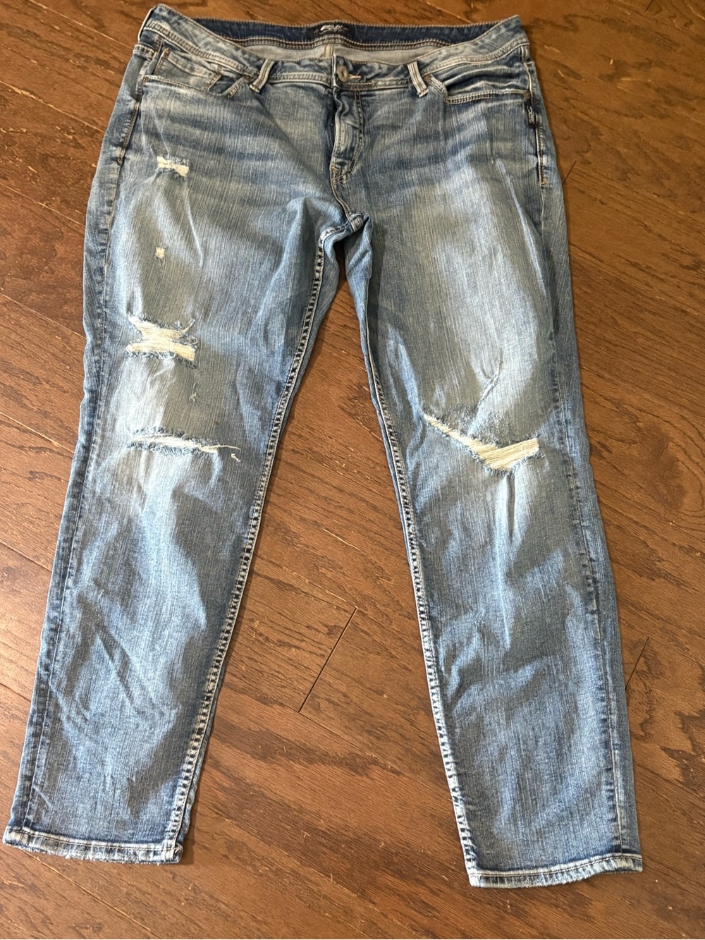 Silver Jeans Distressed Women’s Jeans